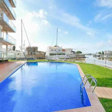 2 Avec 3 Piscines Et Parking Gratuit