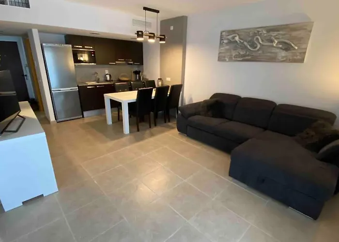 2 Avec 3 Piscines Et Parking Gratuit Daire Roses