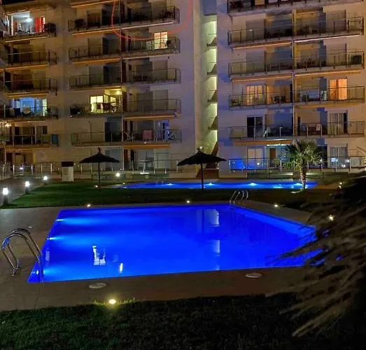 2 Avec 3 Piscines Et Parking Gratuit Daire *